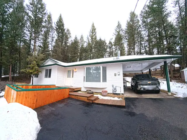 HOUSE for RENT **108 Mile Ranch**  $2000/mo in Long Term Rentals in 100 Mile House - Image 2