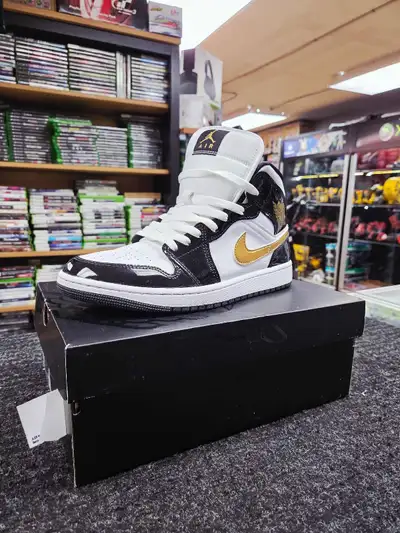 Air Jordan rétro 1 gold White , View more