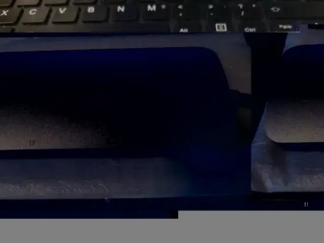 USB Type C 8 in 1 Hub Unibody / Aluminum Case - 4K HDMI in Cables & Connectors in City of Toronto - Image 3