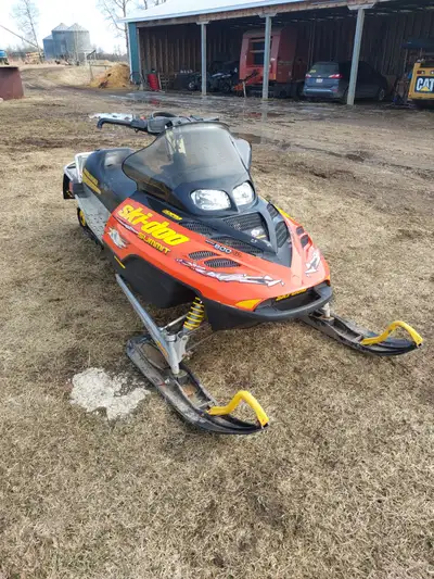 I have a great ski-doo summit 800 for sale! End of the season deal!!! A lot of power in this machine...