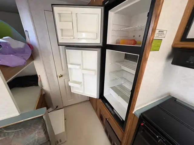 golden falcon camper in Travel Trailers & Campers in Fredericton - Image 9