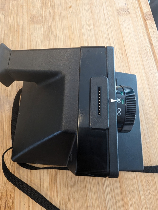 Polaroid Camera  in Cameras & Camcorders in Cambridge - Image 4