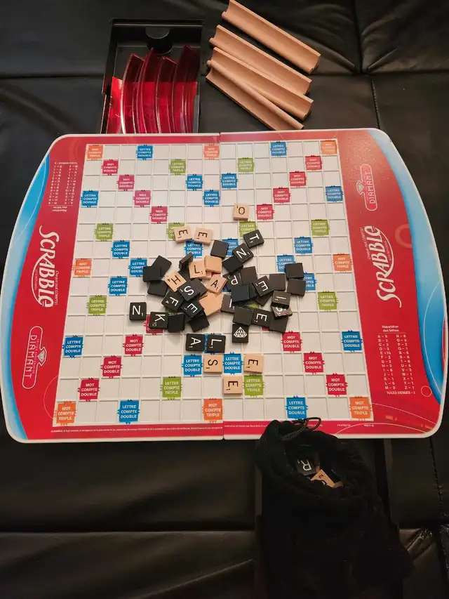 Scrabble Diamond with extra letters and tiles63009267058049121