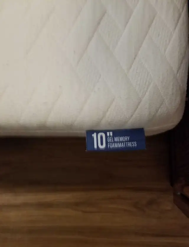 Twin/Full Mattress in Beds & Mattresses in Oshawa / Durham Region - Image 4