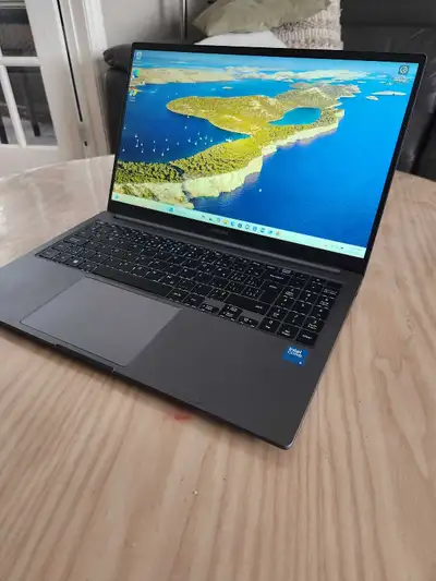 Galaxy Book4 (15.6", Core 5, 8GB, Intel® Graphics) new, View more