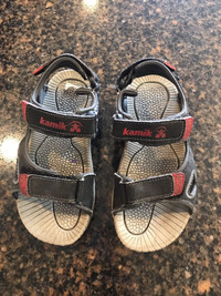 Boys Kamik sandals