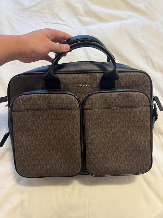Michael Kors Cooper laptop bag / briefcase in Women's - Bags & Wallets in City of Toronto - Image 4