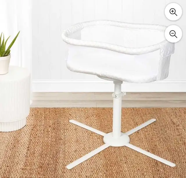 Baby Halo Swivel Bassinet in Cribs in Trenton - Image 2