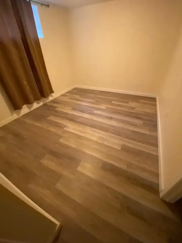 Flooring Installation       $1.3   / sqft62863222350593124