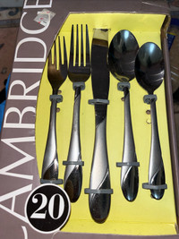 20 piece cutlery set/ensemble de couverts cuisine 4 personnes 