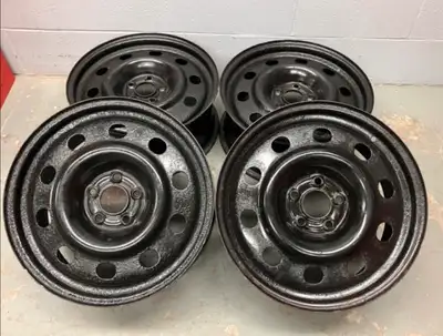 4 - 17" steel wheels In fair shape. Bolt pattern; 5 lugs x 108mm. Center bore; 63.4mm dia. Fit Ford...