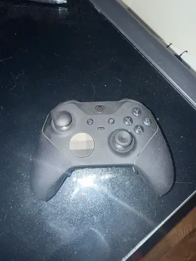 Works great, one of the paddles is a bit sticky, probably just needs a clean, have the case and all...