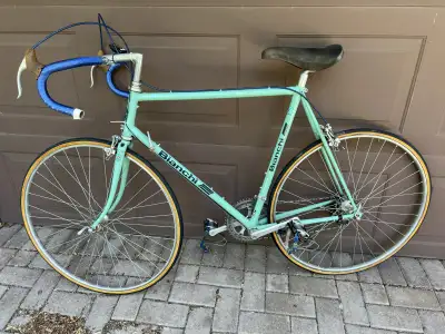 Made in Italy - Vintage Bianchi Nuovo Alloro Road Bike, View more