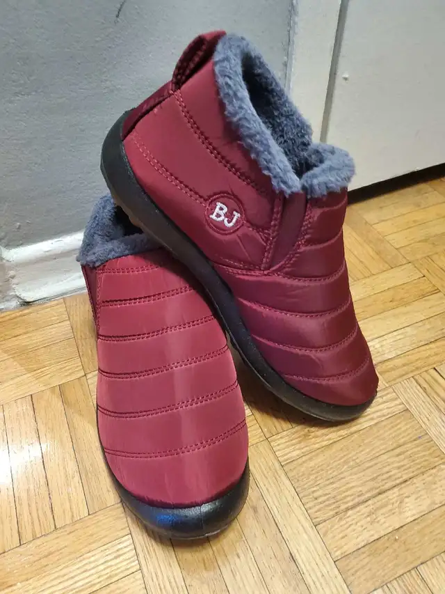 Waterproof Winter  BJ Boots Size 43 New in Men's Shoes in Mississauga / Peel Region - Image 3