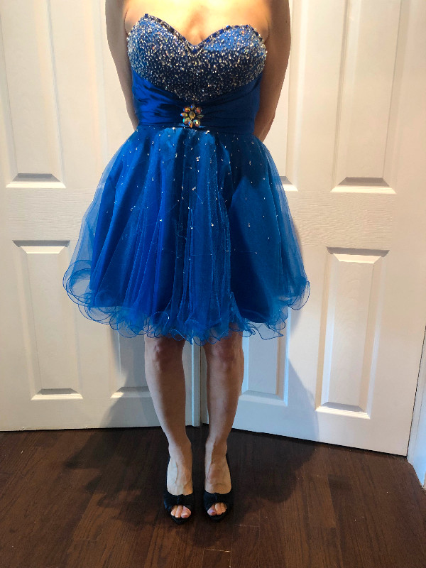 Blue prom dress in Women's - Dresses & Skirts in Markham / York Region - Image 2