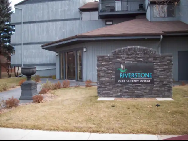 One Bedroom Condo Revenue Property63234679585155120