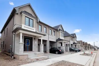 4BR; 3+1Bath; EndUnit Townhouse in Oakville for Rent