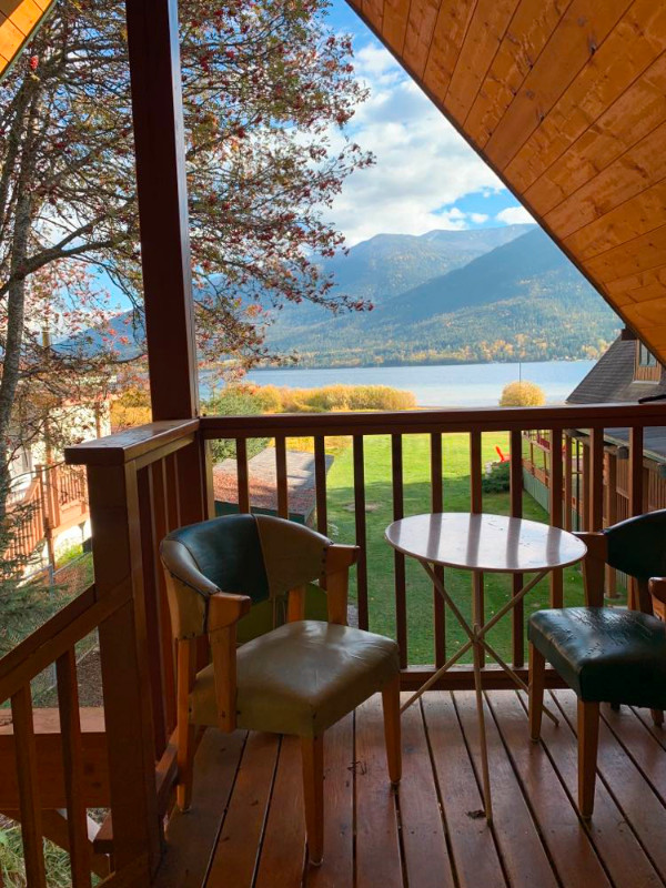 Furnished Lakefront Carriage House Long Term Rentals Nelson Kijiji