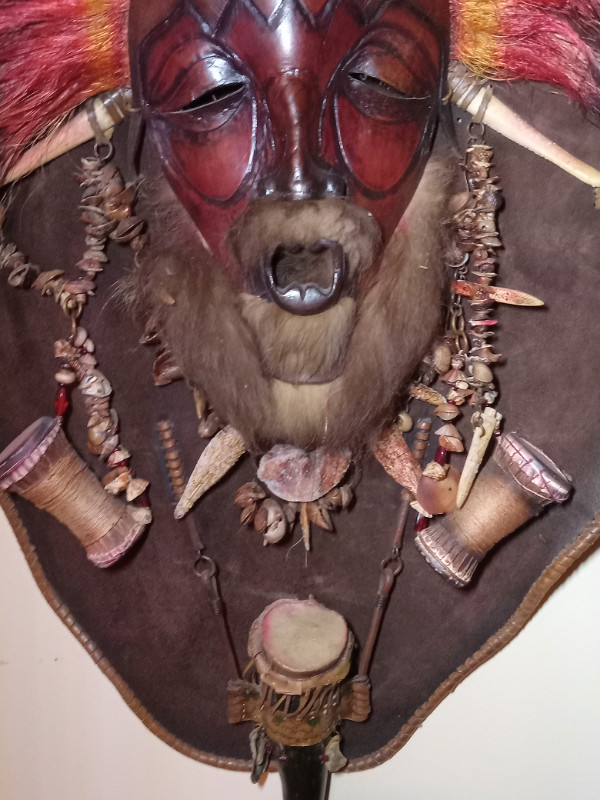 Masque Afro-Cubain grandiose et unique dans Art et objets de collection  à Longueuil/Rive Sud - Image 4