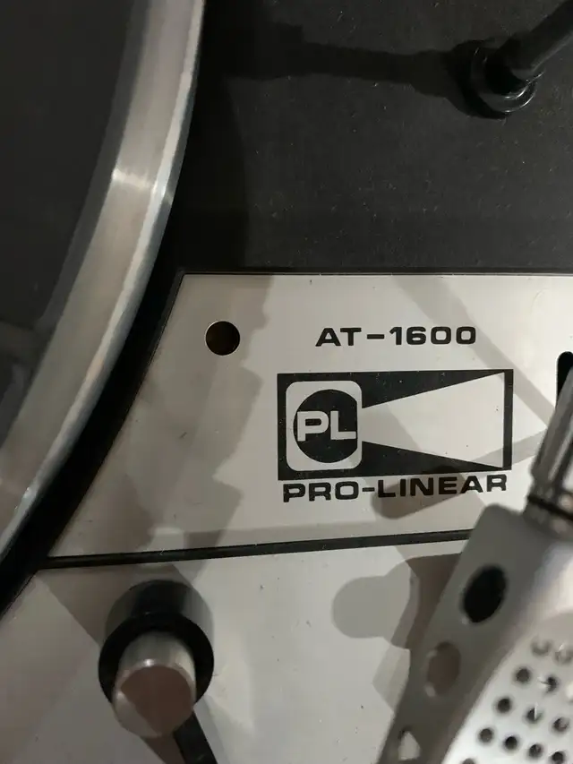 Pro-Linear AT-1600 Turntable in Stereo Systems & Home Theatre in Calgary - Image 4