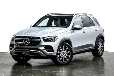 OUTSTANDING lease take-over opportunity for this spacious & luxurious 2024 Mercedes-Benz GLE 350 4MA...