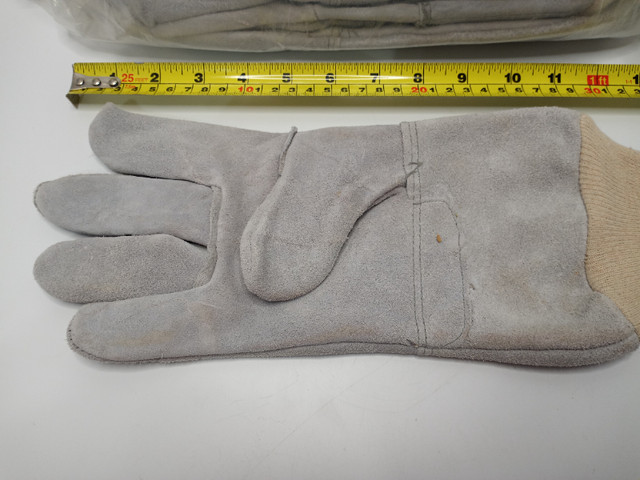 Pack of 12 New Leather Work Welding Gloves in Other in Kitchener / Waterloo - Image 2