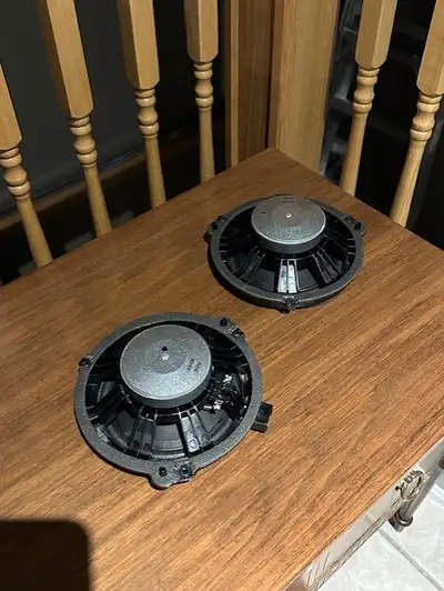 Bronco Factory OEM Bang and Olufsen Car Audio System, View more