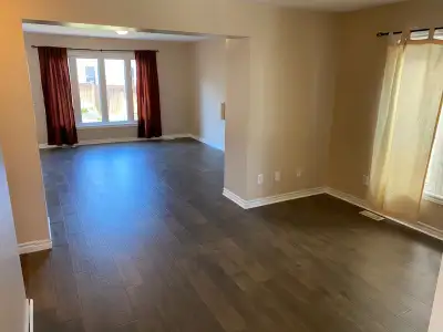 Welcome to this gorgeous detached home in family-friendly community of Half Moon Bay! With 3 beds an...