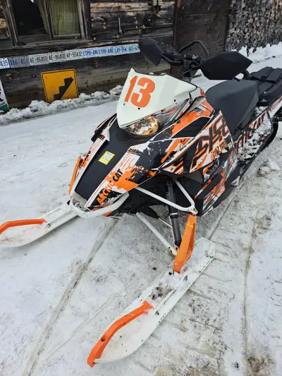 2015 Artic Cat XF 8000 HC Sno Pro 141" Doesn't run, pull cord only comes out like 6 inches Recoil is...