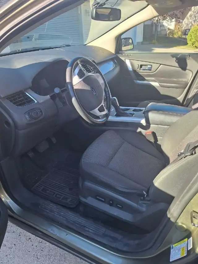 Ford Edge SEL548407625857126402
