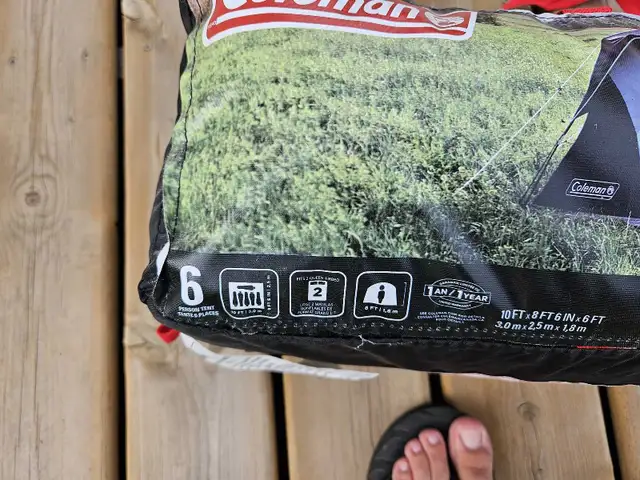 coleman skydime 6 person tent in Fishing, Camping & Outdoors in Barrie - Image 3