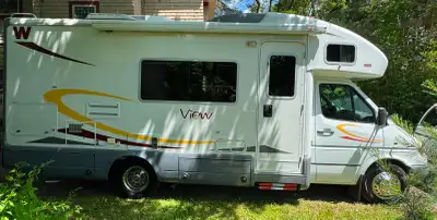 Winnebago View 2007 Très propre et en excellent état Mécanique et habitacle fonctionnent parfaitemen...