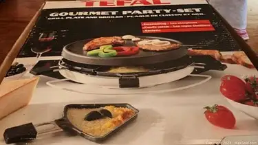 TEFAL Gourmet Party-Set Grill Plate and Broiler, in good working condition, including all accessorie...