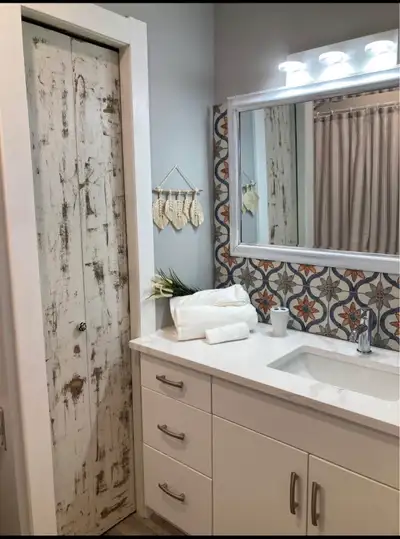 AVAILABLE NOW(able to move in asap) - Subletting May 1st-August - 1 bed 1 bath - All utilities inclu...