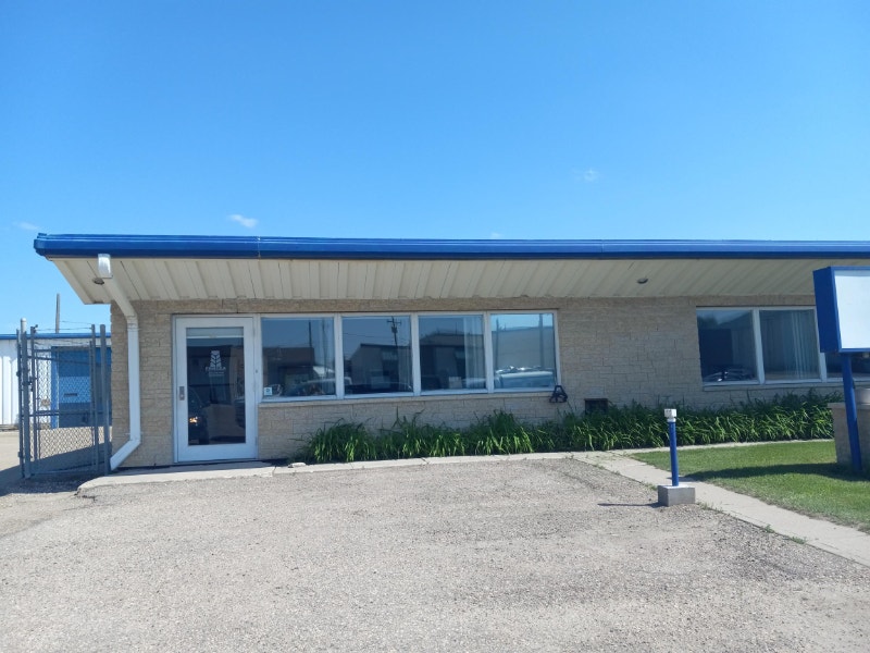 Sutherland Saskatoon Office 1850 SQ FT AVAIL Commercial & Office