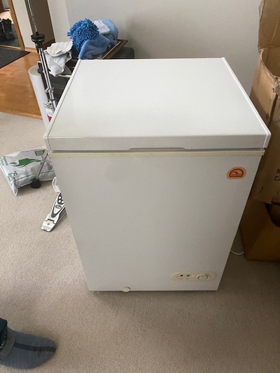Igloo brand freezer. Working well when unplugged. 3.6 cubic feet capacity.