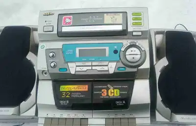 Sanyo Audio player DC-C5U- I have lots of CD players, View more