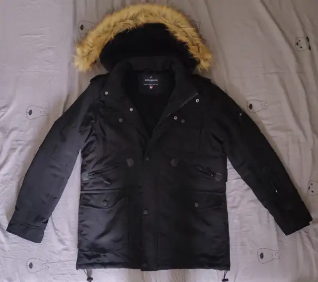 Daniel Hechter men's warm winter jacket, Size S in Men's in Kingston - Image 2