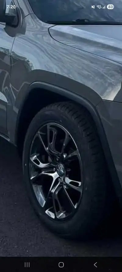 2022 Jeep SRT-8 Rims with New Tires. Asking $2200 295/45/R20. Located in St.Albert call 780-722-3637