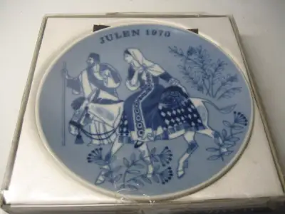 Julen 1970- Norwegian Christmas Collector Plate On the road to B, View more