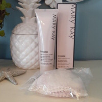 Mary Kay reusable facial pads & renewing gel mask