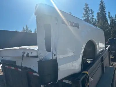 2017 ford f350 8ft box, tail get needs latch , good rear chrome bumper , box has a couple little din...