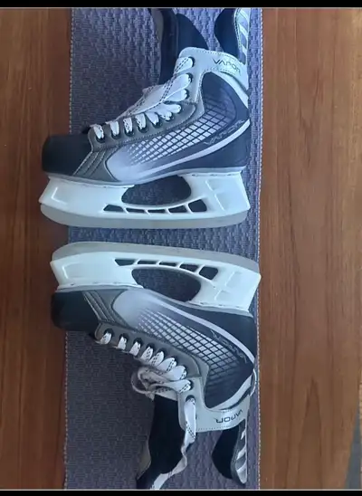 Bauer Men's Sz 8. Hockey Skates - VAPOR SPEED, View more