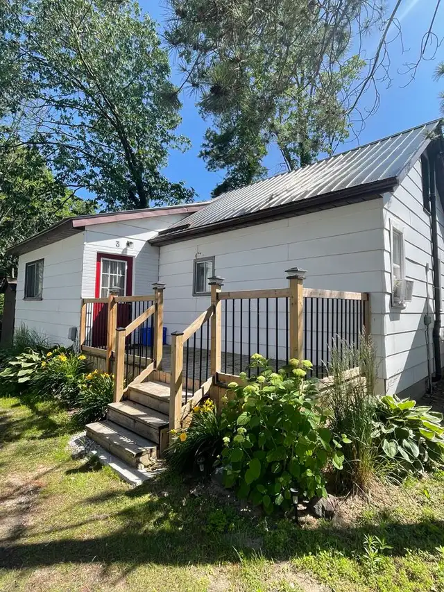 Wasaga Beach cottages for rent  in Ontario in Canada - Image 5