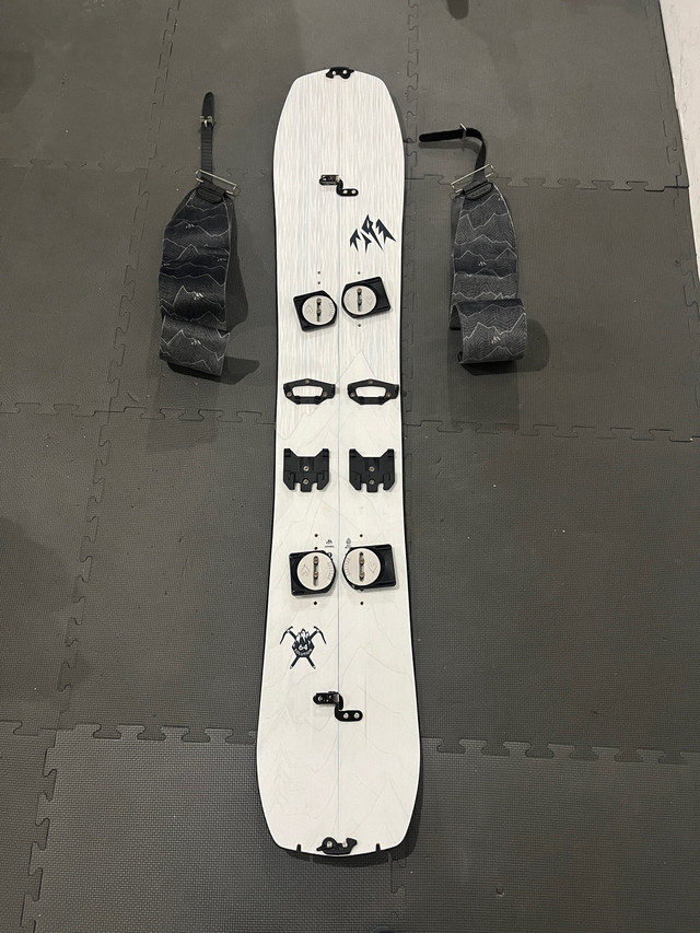 Jones Solution Splitboard 164cm with Nomad Pro skins in Snowboard in Trenton