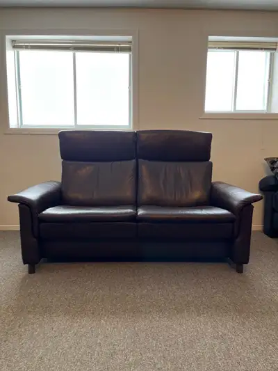 Ekornes Stressless Aura Loveseat, View more