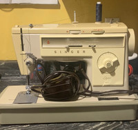 Singer Sewing Machine (MUST GO)