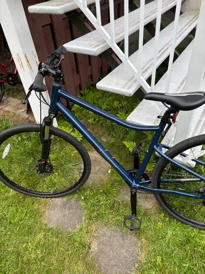 vélo hybride Taille M, View more