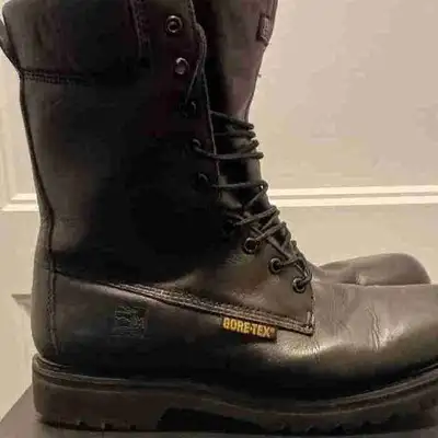 BOTTE   DE  TRAVAIL  ( 11 ), View more