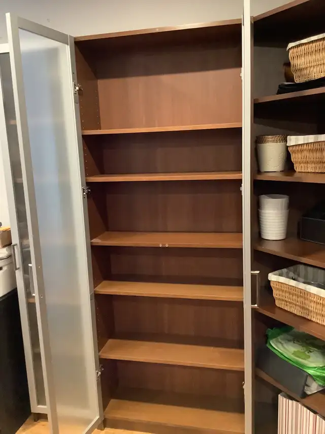 Lot de 5 bibliothèques (ikea) in Bookcases & Shelving Units in Longueuil / South Shore - Image 7